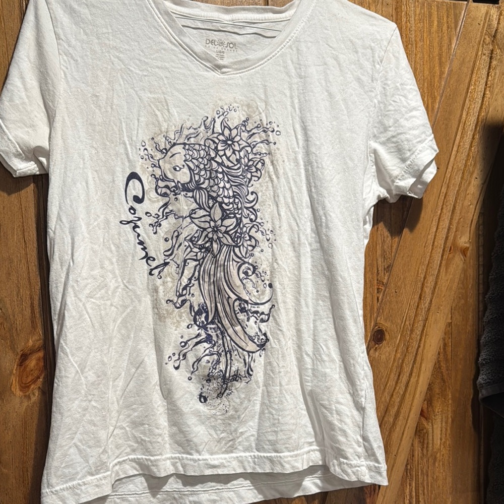 3/$15! 🎈 Luxe White Graphic Short Sleeve Tee